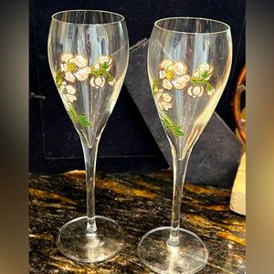 Vintage Perrier Jouet‎ Hand Painted 🌸🍃 Champagne Glasses Set of 2